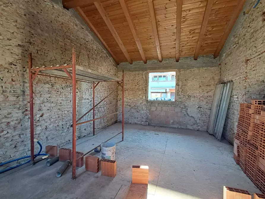 Immagine 3 di Casa indipendente in vendita  a Ponsacco