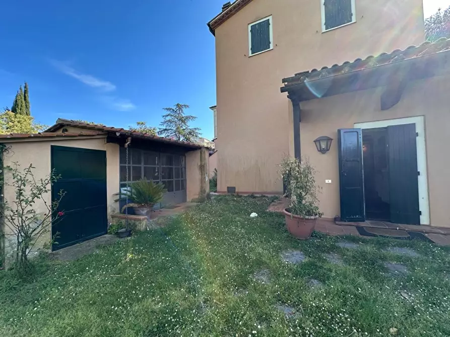 Immagine 39 di Casa colonica in vendita  a Crespina Lorenzana