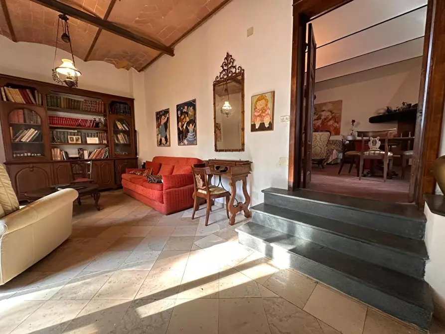 Immagine 18 di Casa colonica in vendita  a Crespina Lorenzana