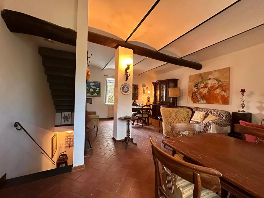 Immagine 11 di Casa colonica in vendita  a Crespina Lorenzana