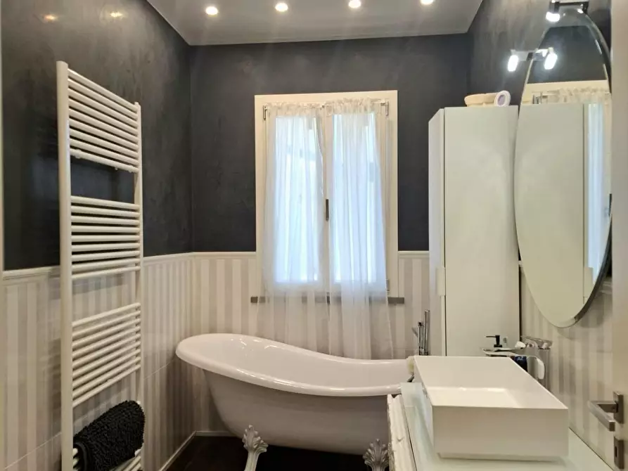 Immagine 38 di Terratetto in vendita  a Santa Croce Sull'arno