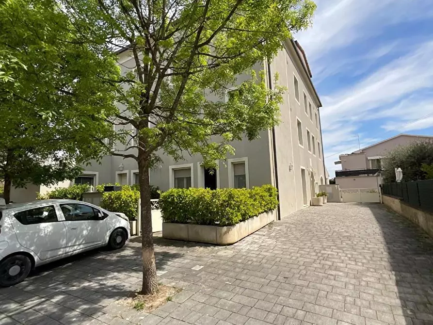 Immagine 17 di Appartamento in affitto  a Calcinaia