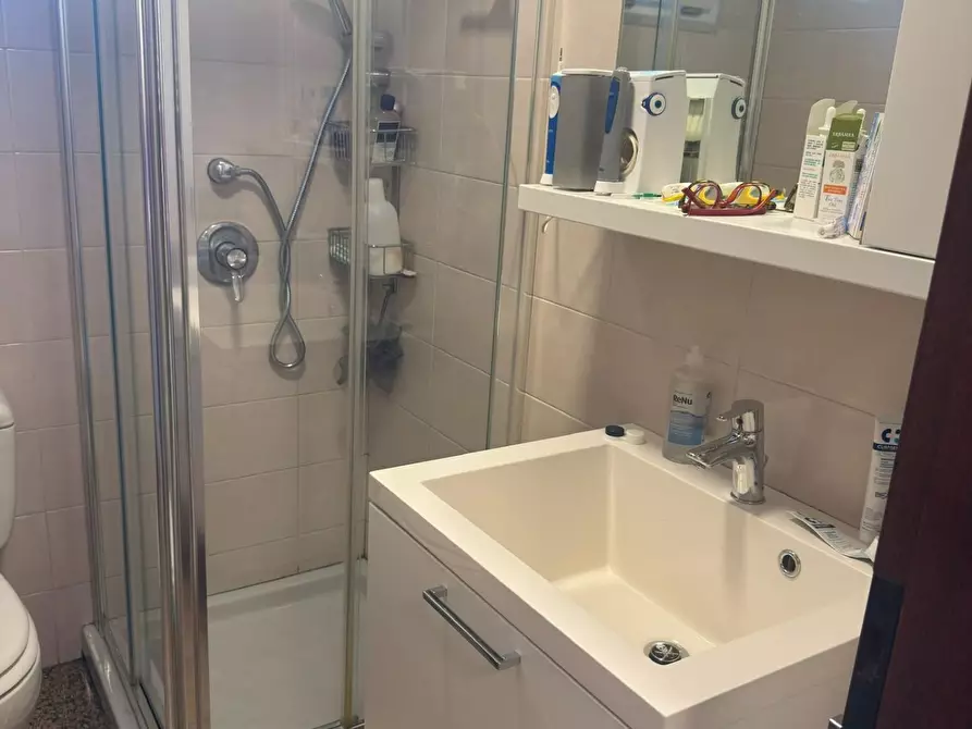 Immagine 5 di Casa semindipendente in vendita  a Carrara