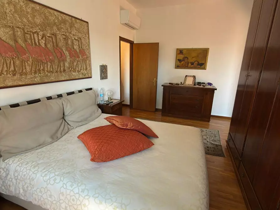 Immagine 12 di Casa semindipendente in vendita  a Carrara