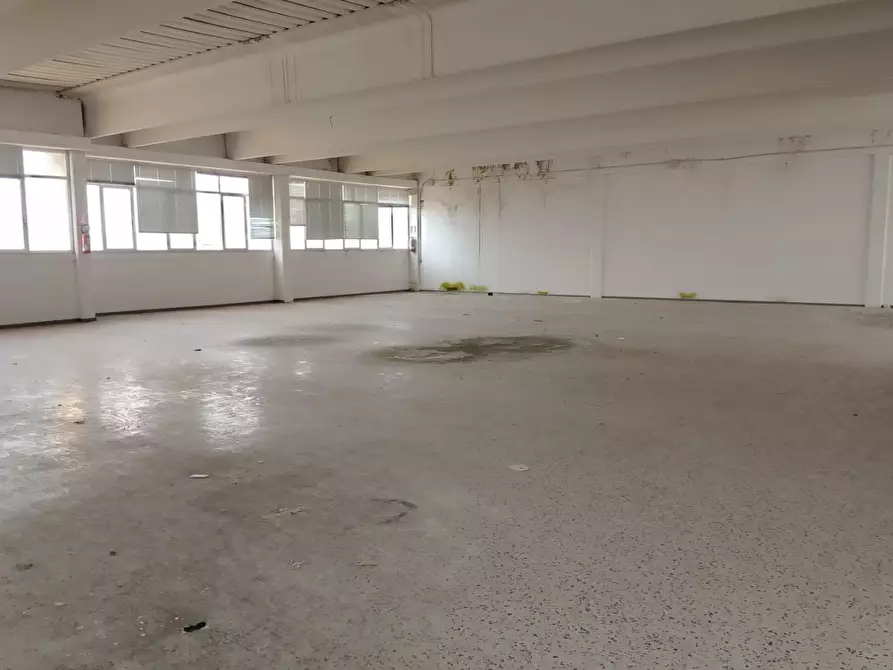 Immagine 2 di Capannone industriale in vendita  a Empoli