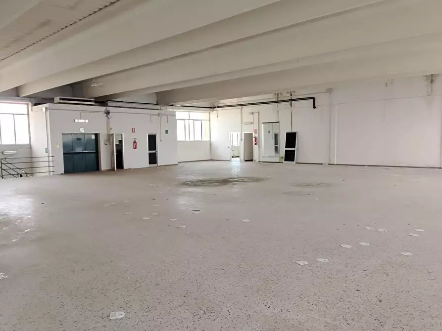 Immagine 1 di Capannone industriale in vendita  a Empoli