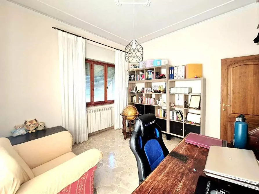 Immagine 18 di Villa in vendita  a Capannori