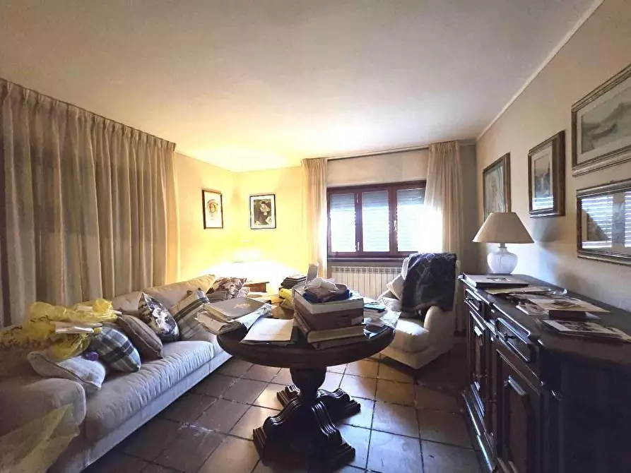 Immagine 23 di Villa in vendita  a Capannori