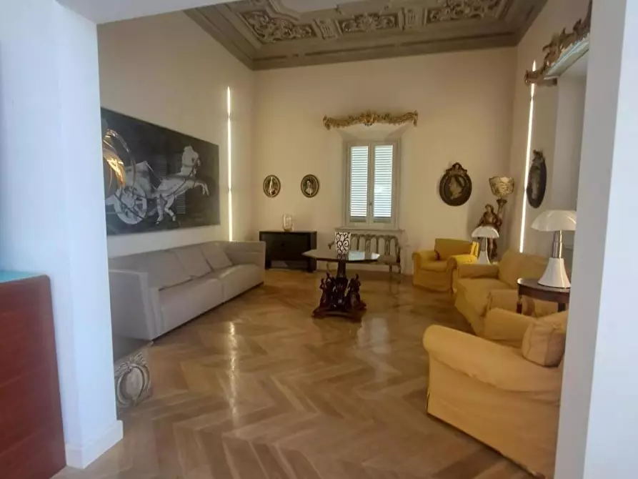 Immagine 1 di Appartamento in vendita  a Livorno