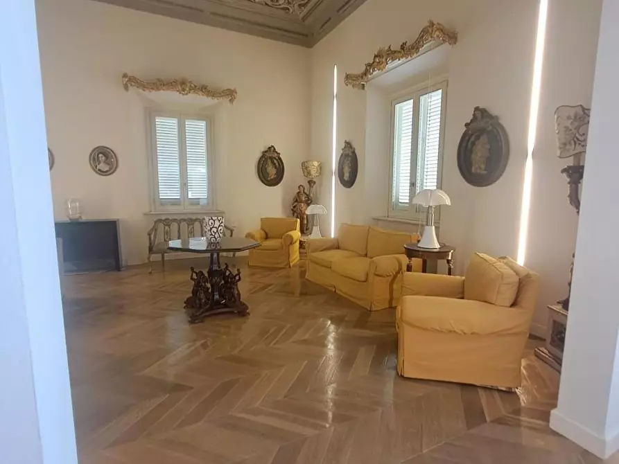 Immagine 3 di Appartamento in vendita  a Livorno