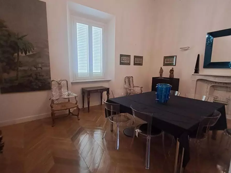 Immagine 2 di Appartamento in vendita  a Livorno