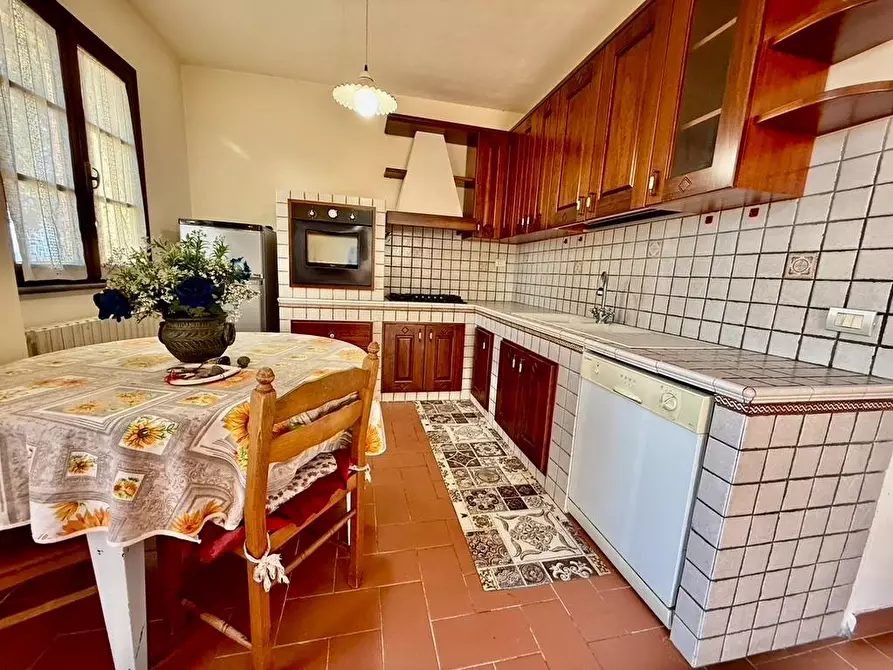 Immagine 9 di Rustico / casale in vendita  a Montopoli In Val D'arno