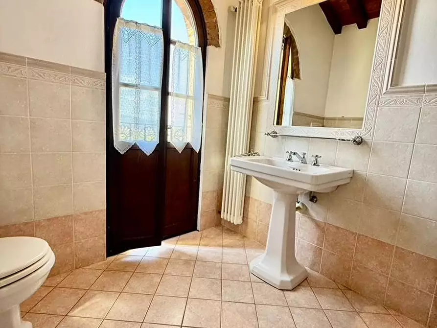 Immagine 14 di Rustico / casale in vendita  a Montopoli In Val D'arno