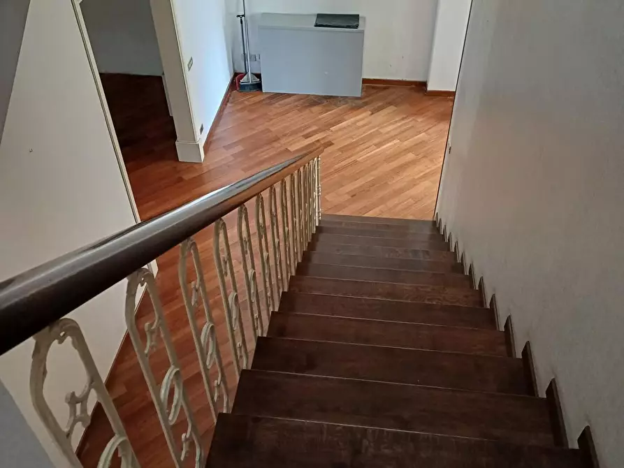 Immagine 12 di Villa in vendita  a Empoli