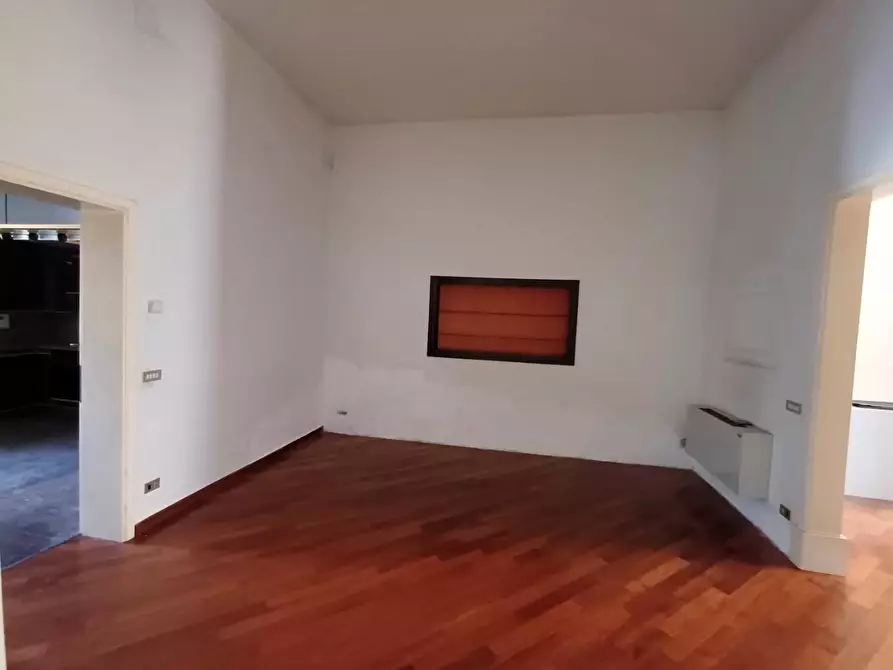 Immagine 8 di Villa in vendita  a Empoli