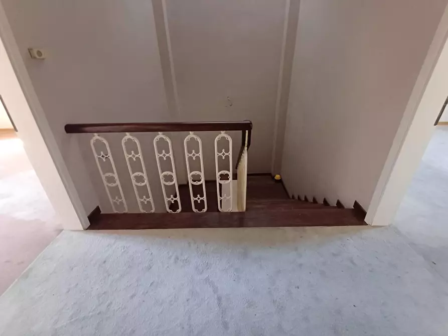 Immagine 15 di Villa in vendita  a Empoli