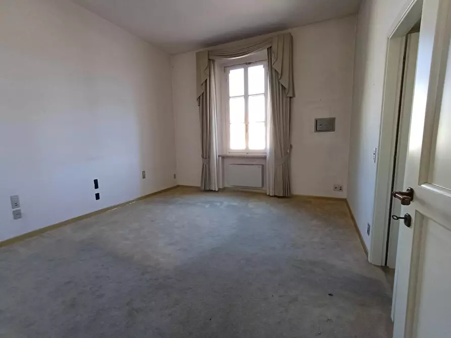 Immagine 11 di Villa in vendita  a Empoli