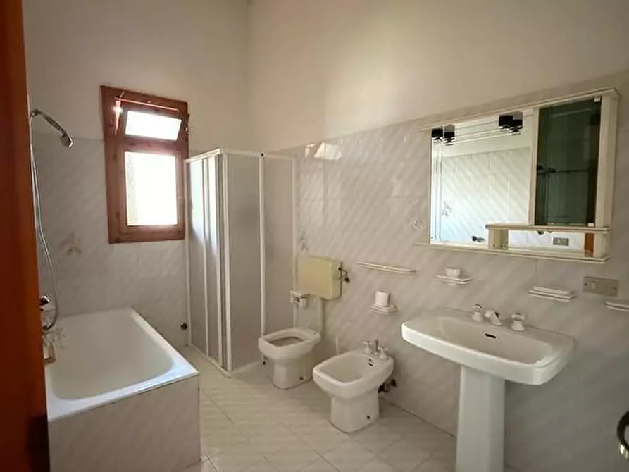 Immagine 16 di Appartamento in vendita  a Alessano