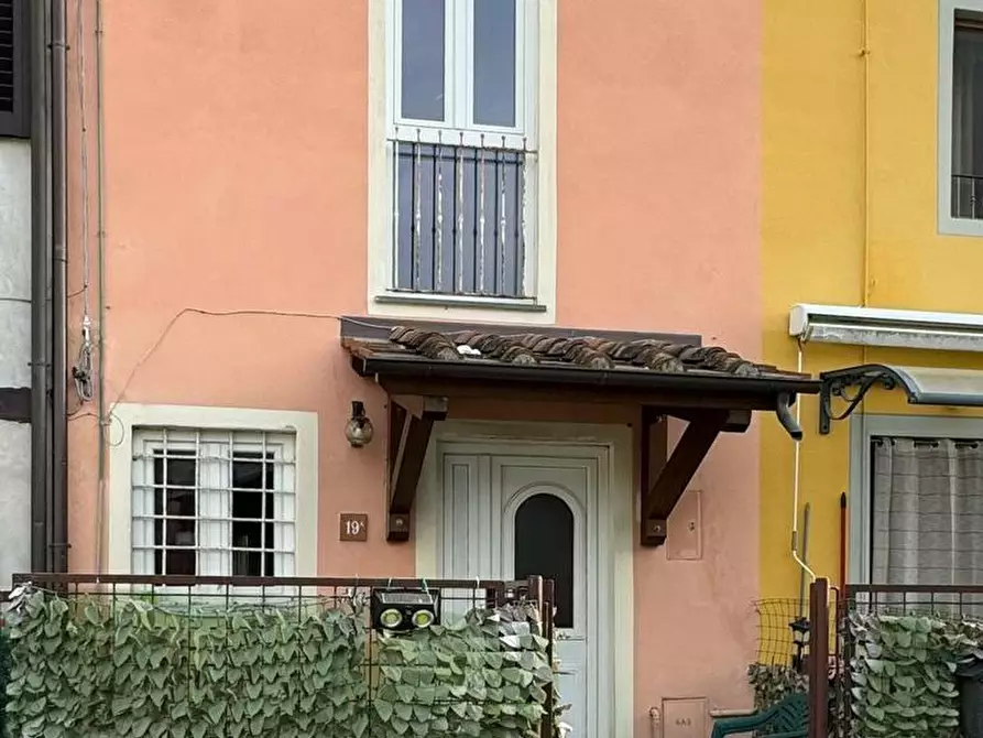 Immagine 26 di Terratetto in vendita  a Capannori