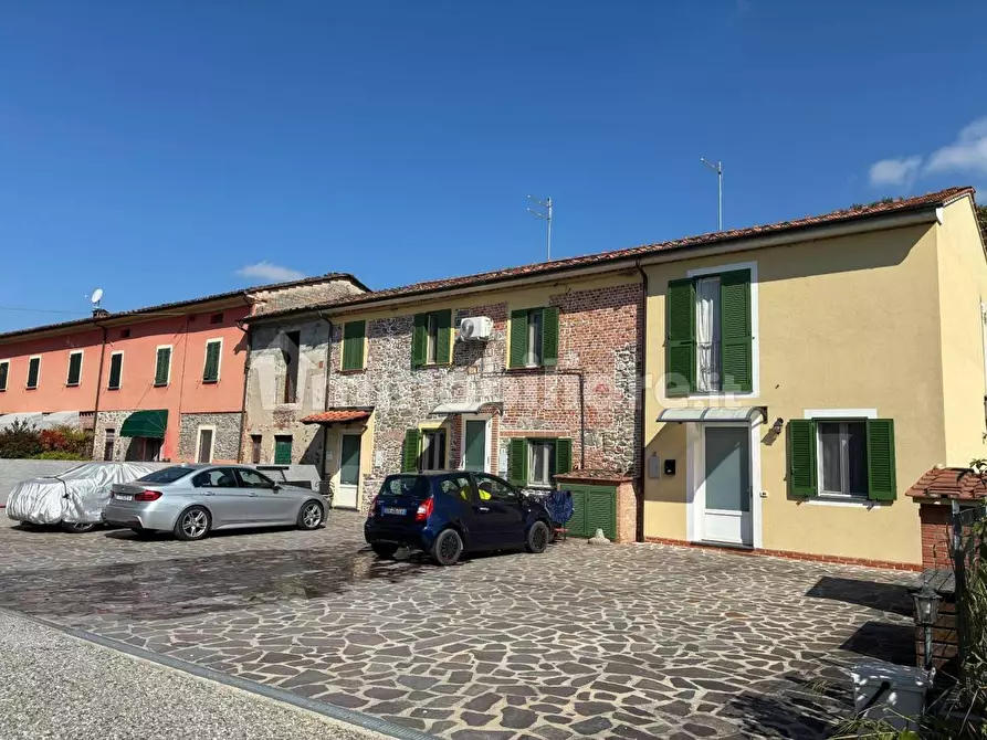 Immagine 9 di Villetta a schiera in vendita  a Capannori