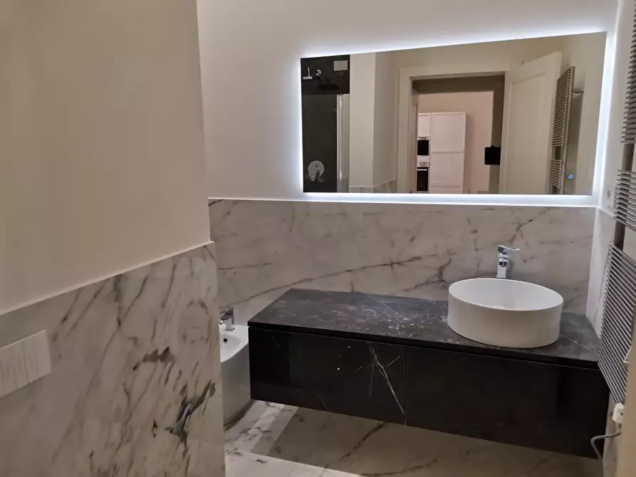 Immagine 8 di Casa bifamiliare in vendita  a Colle Di Val D'elsa