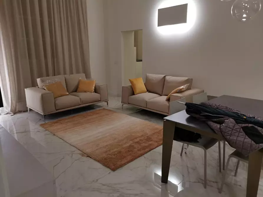 Immagine 11 di Casa bifamiliare in vendita  a Colle Di Val D'elsa