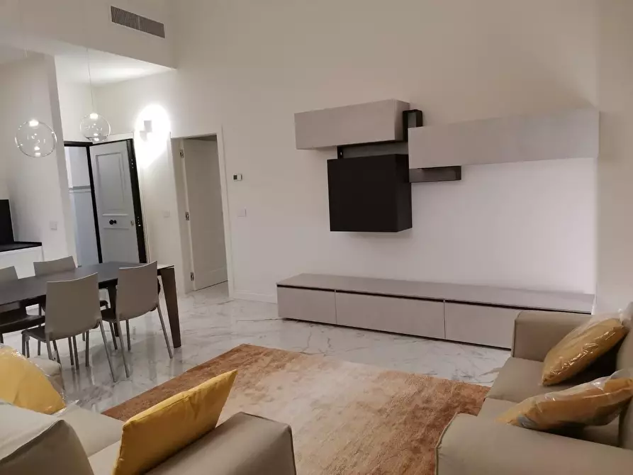 Immagine 1 di Casa bifamiliare in vendita  a Colle Di Val D'elsa