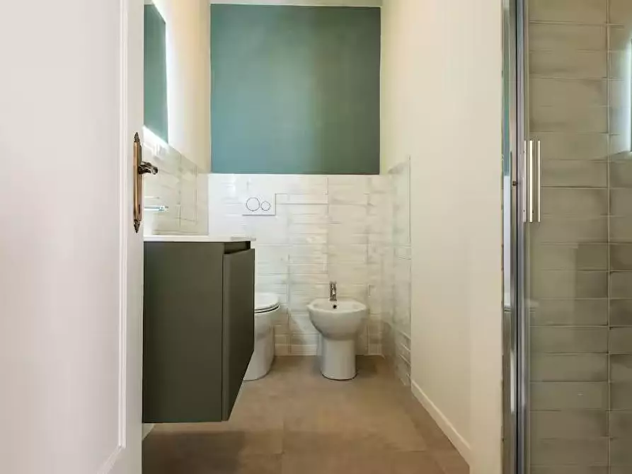 Immagine 8 di Appartamento in vendita  a Pisa