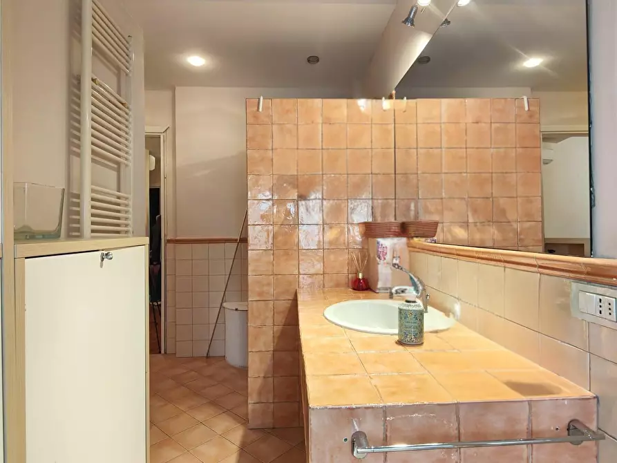 Immagine 8 di Appartamento in affitto  a Empoli