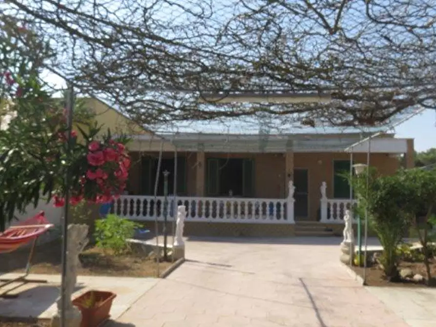 Immagine 1 di Appartamento in vendita  a Lecce