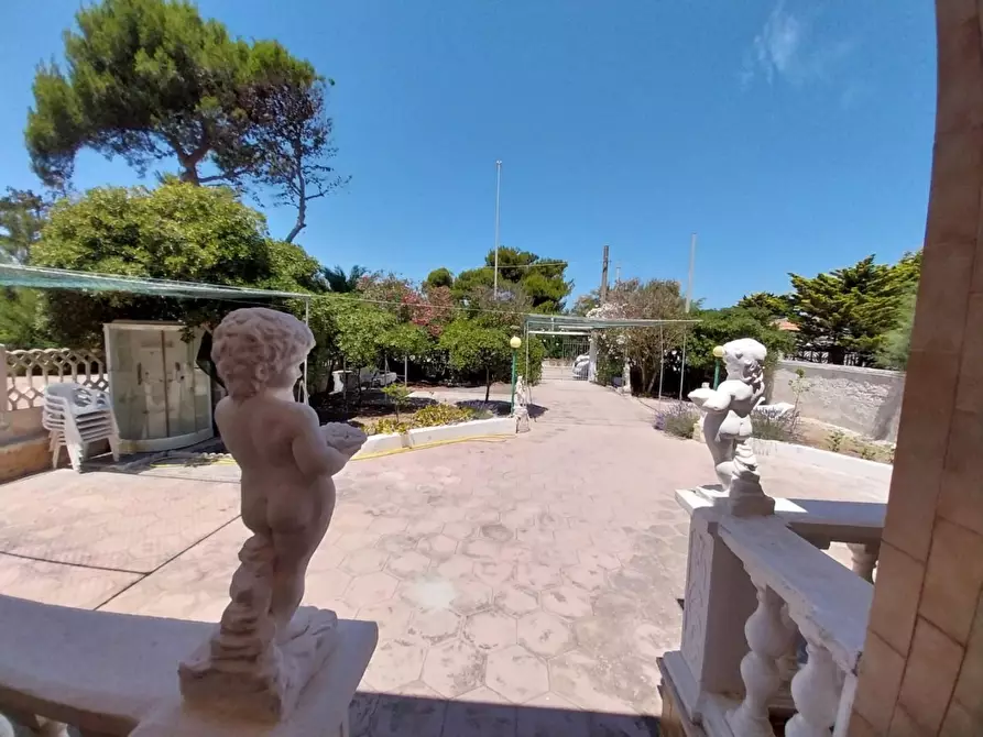 Immagine 6 di Appartamento in vendita  a Lecce