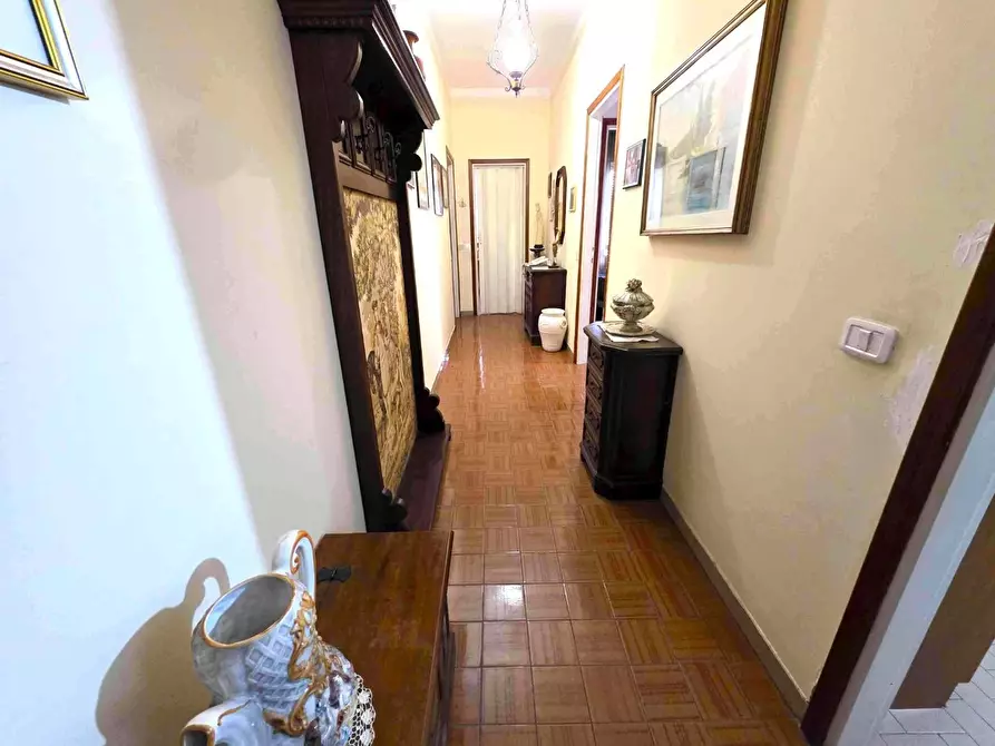 Immagine 8 di Appartamento in vendita  a Massa