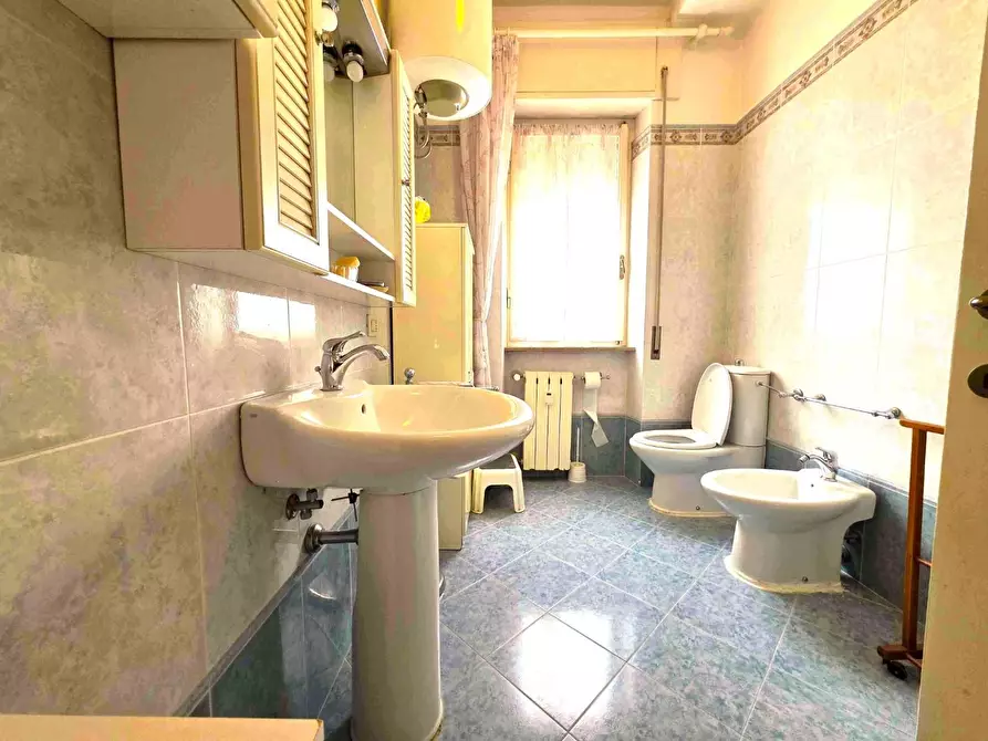 Immagine 15 di Appartamento in vendita  a Massa