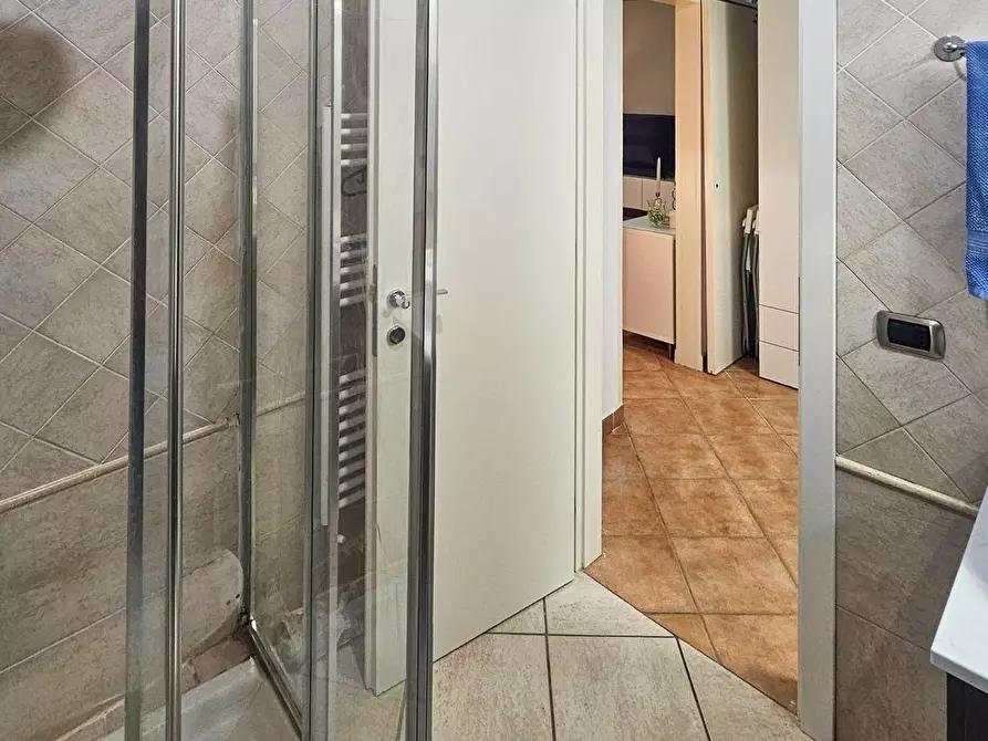 Immagine 14 di Appartamento in vendita  a Cascina