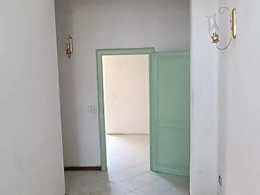 Immagine 2 di Appartamento in vendita  a Pisa