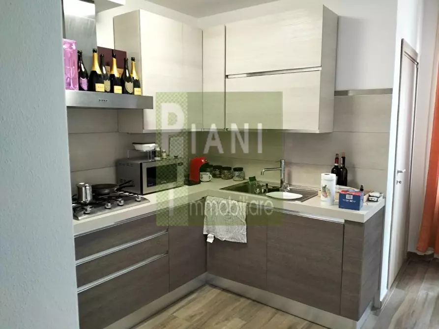 Immagine 5 di Appartamento in affitto  a Livorno