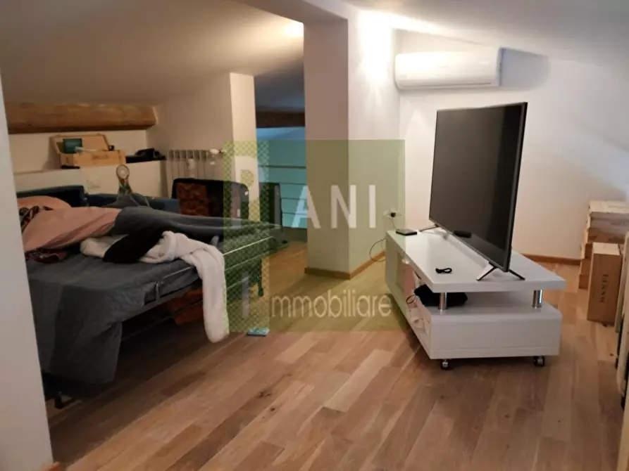 Immagine 11 di Appartamento in affitto  a Livorno