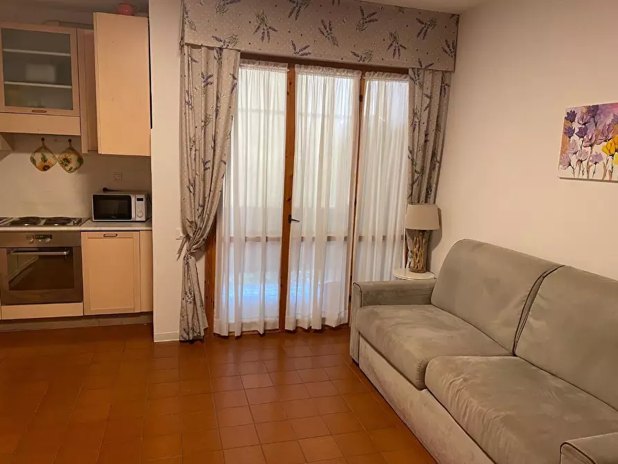 Immagine 4 di Appartamento in vendita  a Cecina