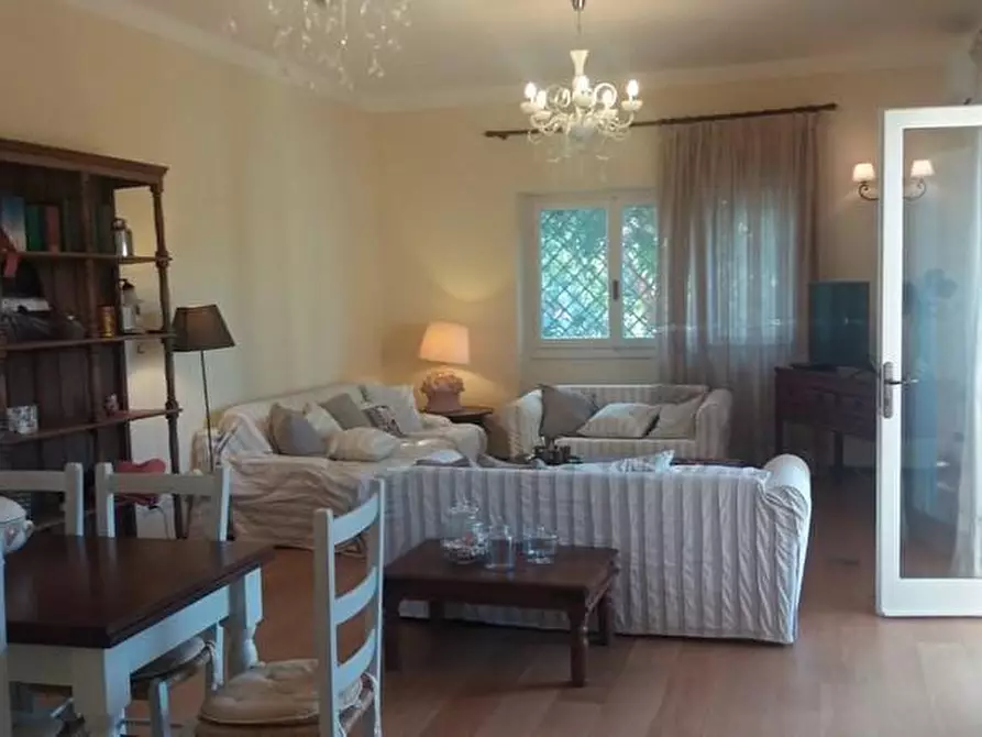 Immagine 17 di Villa in affitto  a Forte Dei Marmi
