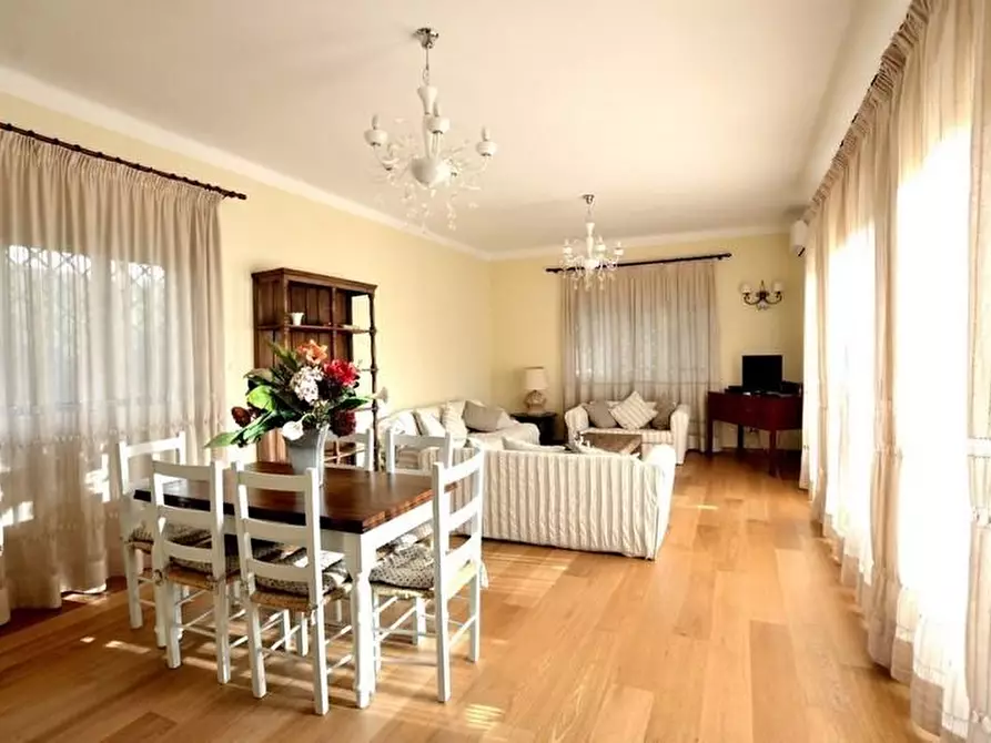 Immagine 20 di Villa in affitto  a Forte Dei Marmi