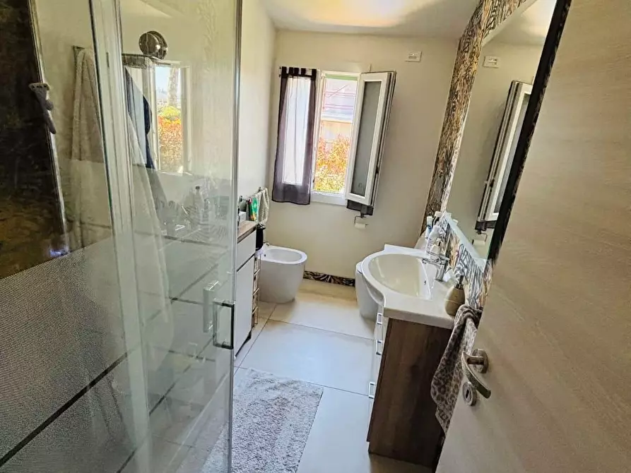 Immagine 13 di Casa indipendente in affitto  a Santo Stefano Di Magra