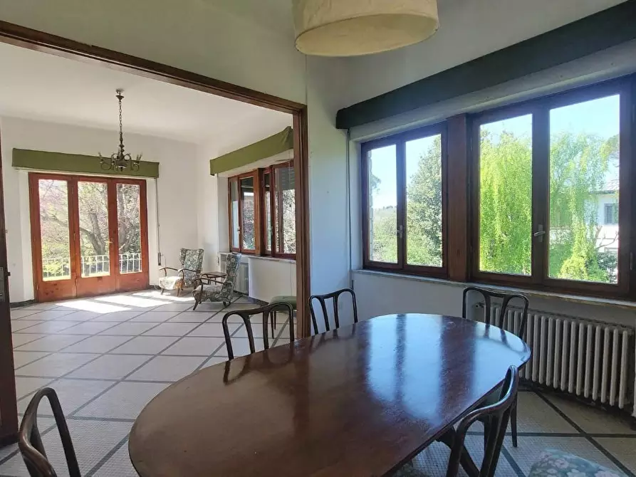 Immagine 8 di Villa in vendita  a Lucca