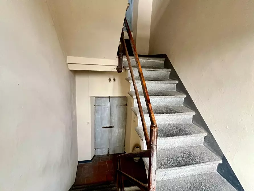 Immagine 9 di Rustico / casale in vendita  a Pietrasanta