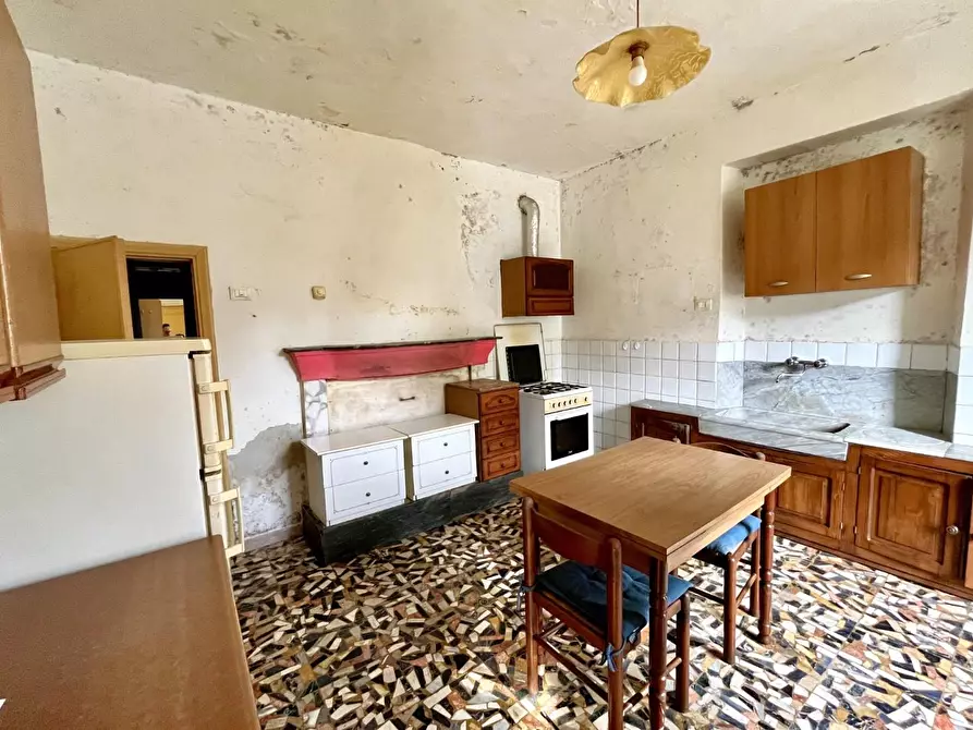 Immagine 3 di Rustico / casale in vendita  a Pietrasanta