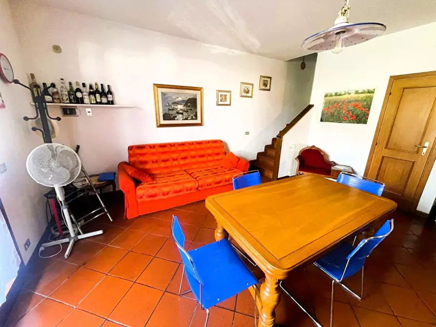 Immagine 16 di Villetta a schiera in vendita  a Massa