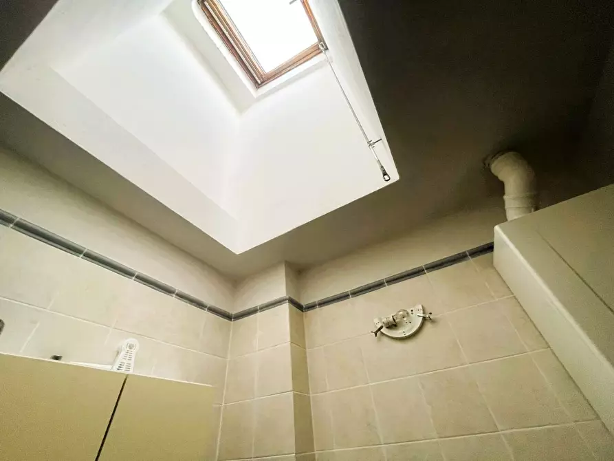 Immagine 27 di Villetta a schiera in vendita  a Massa