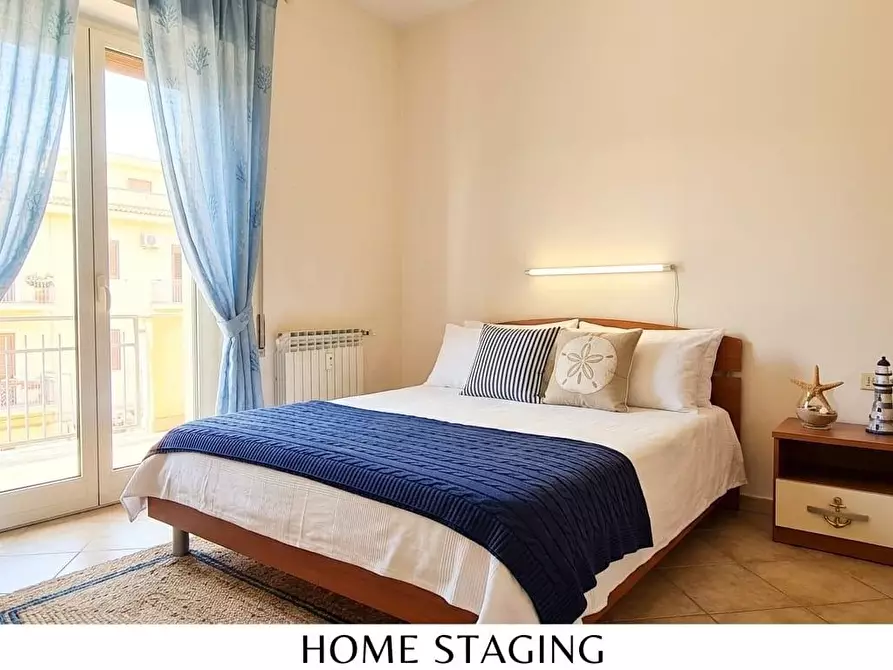 Immagine 1 di Appartamento in vendita  a Lerici