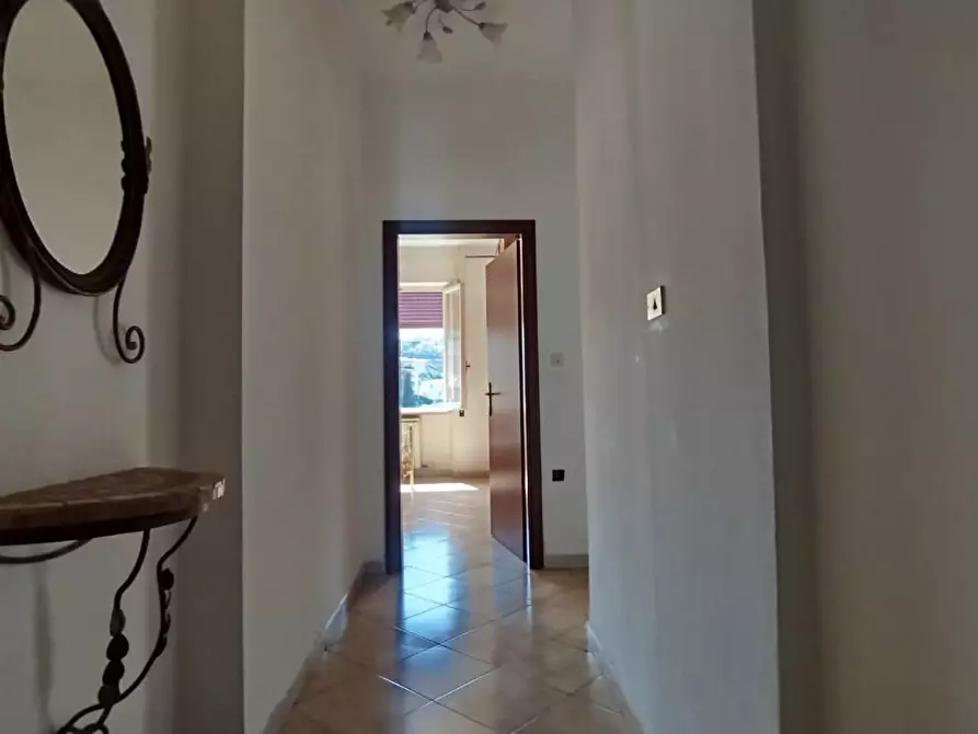 Immagine 3 di Appartamento in vendita  a Lerici