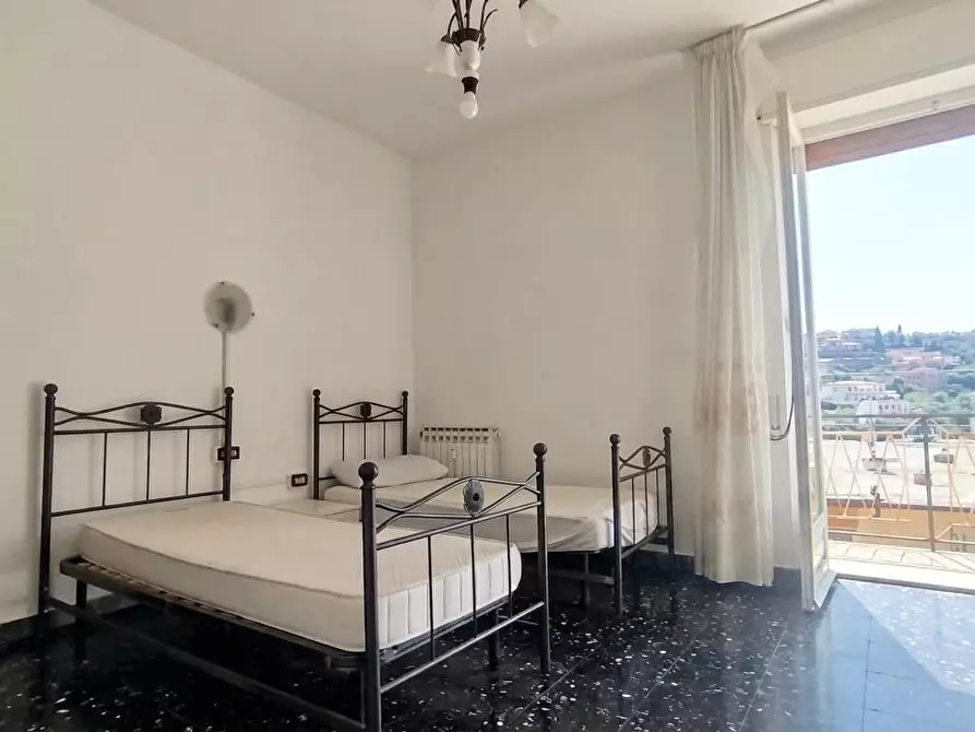 Immagine 12 di Appartamento in vendita  a Lerici