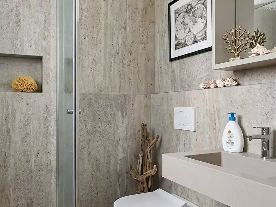 Immagine 30 di Appartamento in vendita  a Lerici